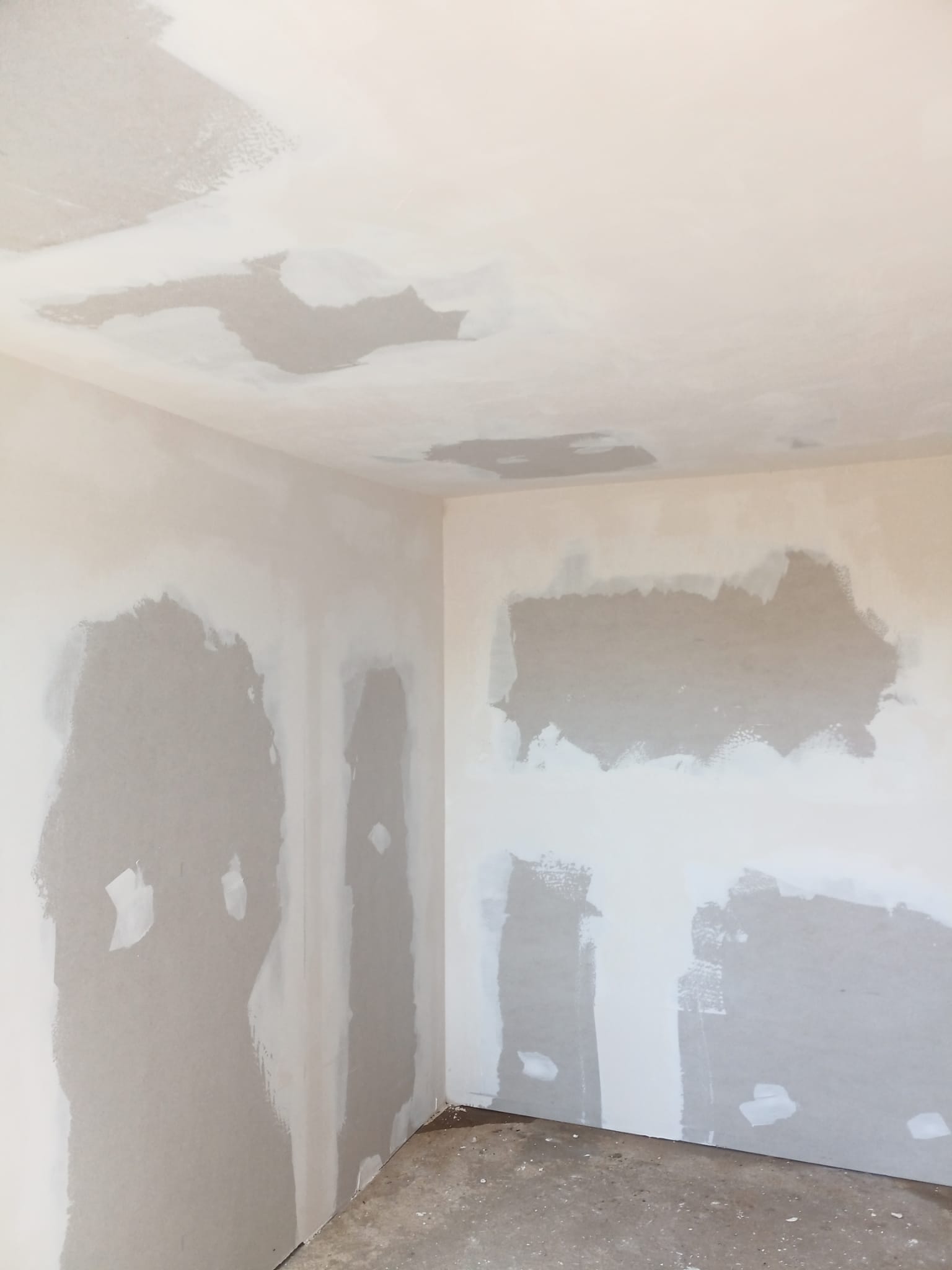 Trabalho realizado pela Alexa Repara — projeto 37